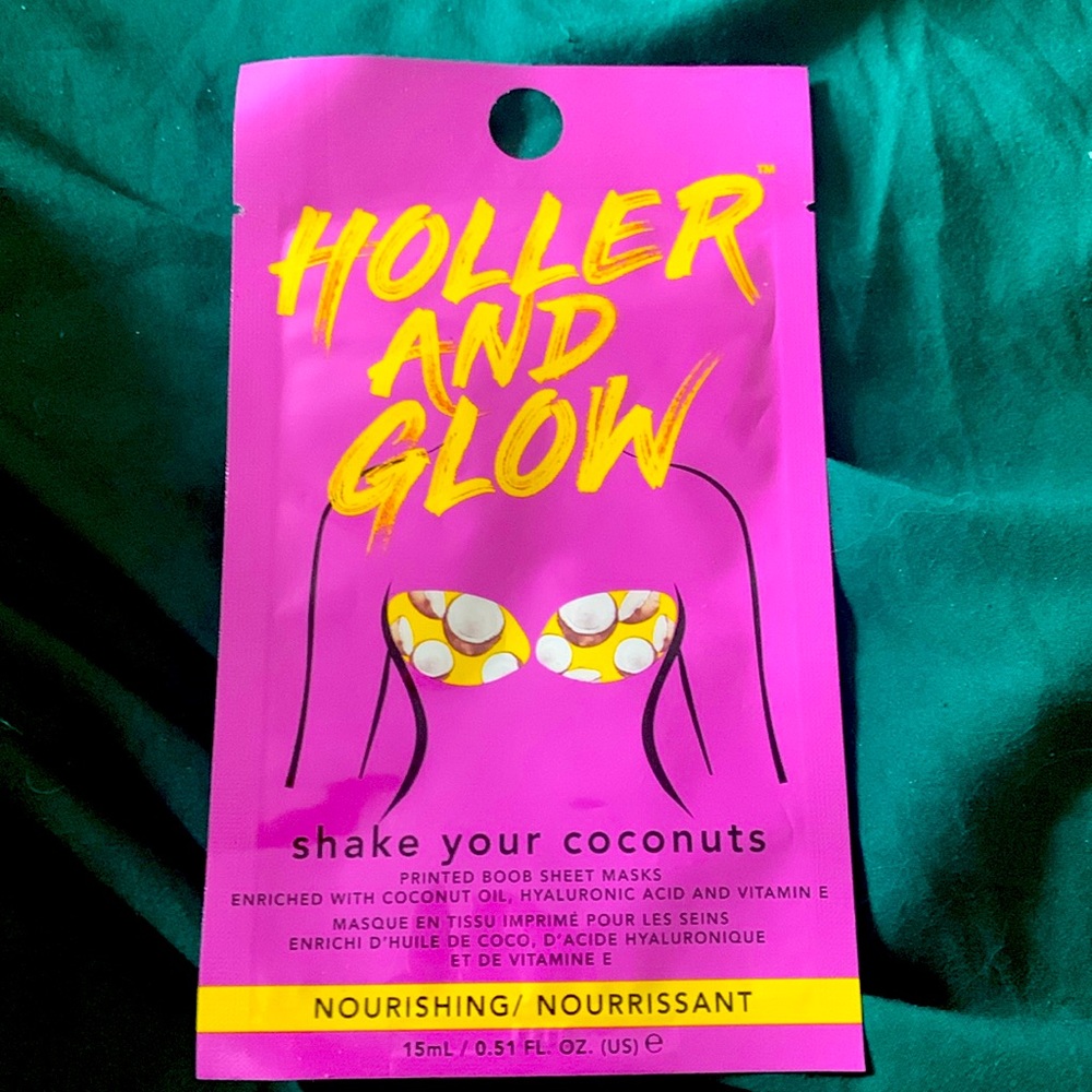 Are the girls feeling dry? Shake your coconuts with this nourishing mask.